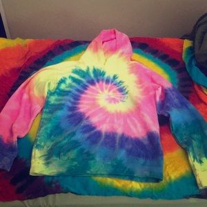 Tie dye hoodie! 🌈